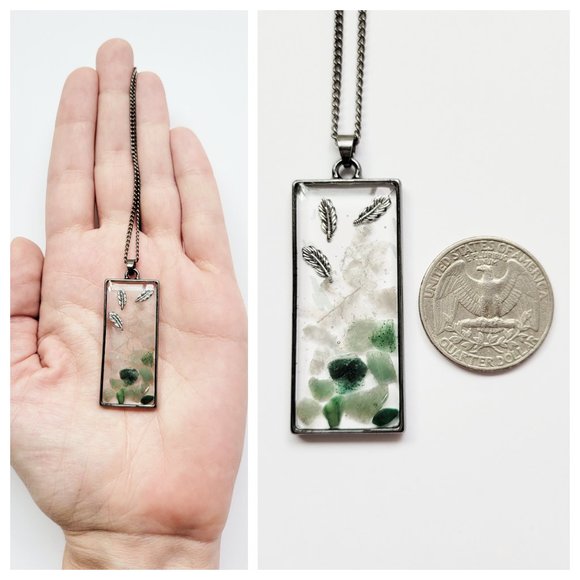 Jade and Fluorite Necklace Healing Crystals and Feathers Geometric Resin Pendant - Picture 7 of 11